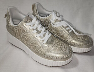 universal thread shoes silver memory foam size 11